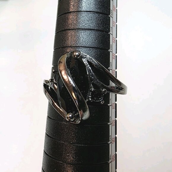 Gun Metal Black Gem Costume Marquis Ring Sz 10.5 - Picture 2 of 5